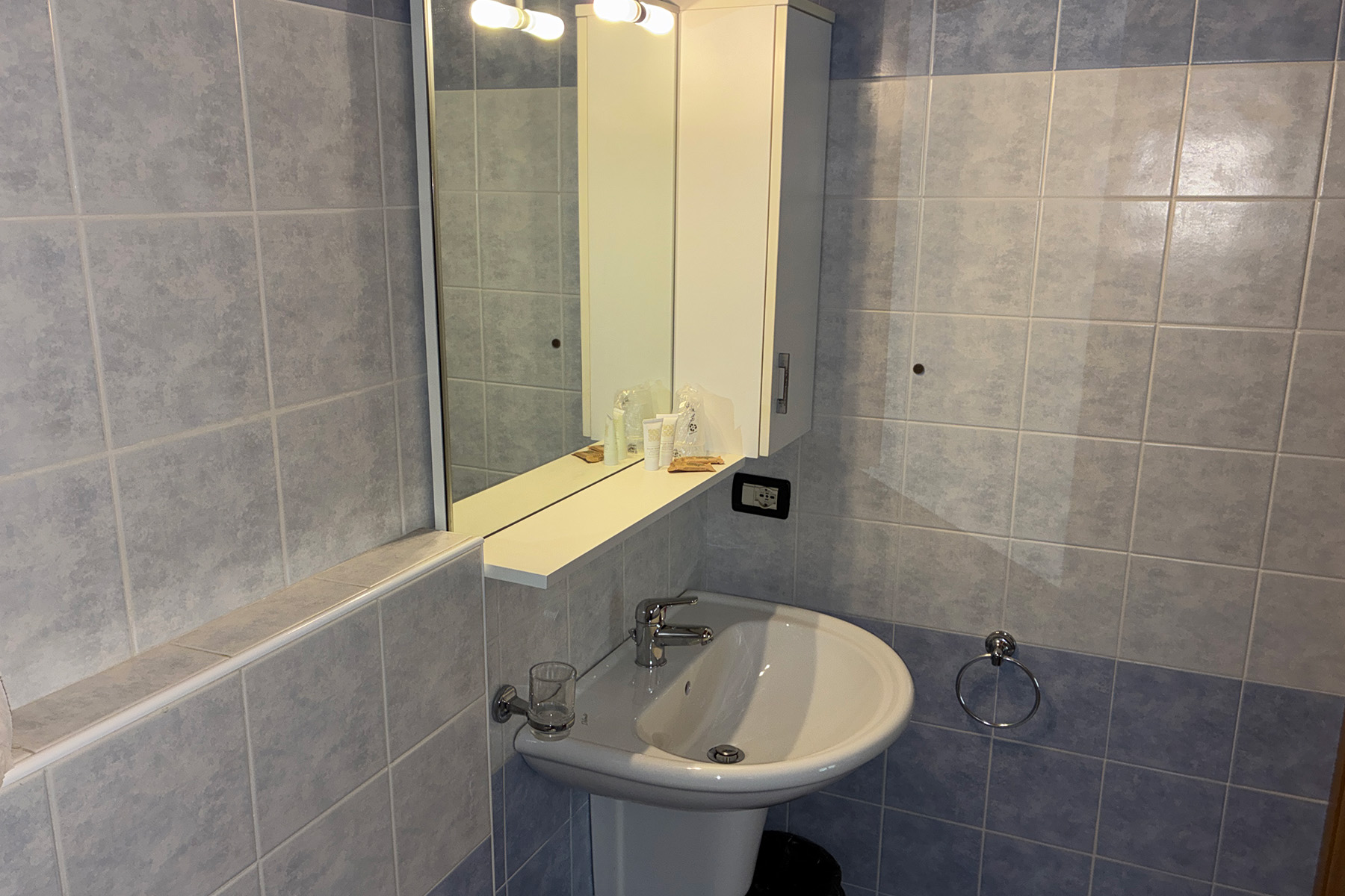 CAMERE D'ALBERGO / Monte Gargnano Residence Hotel